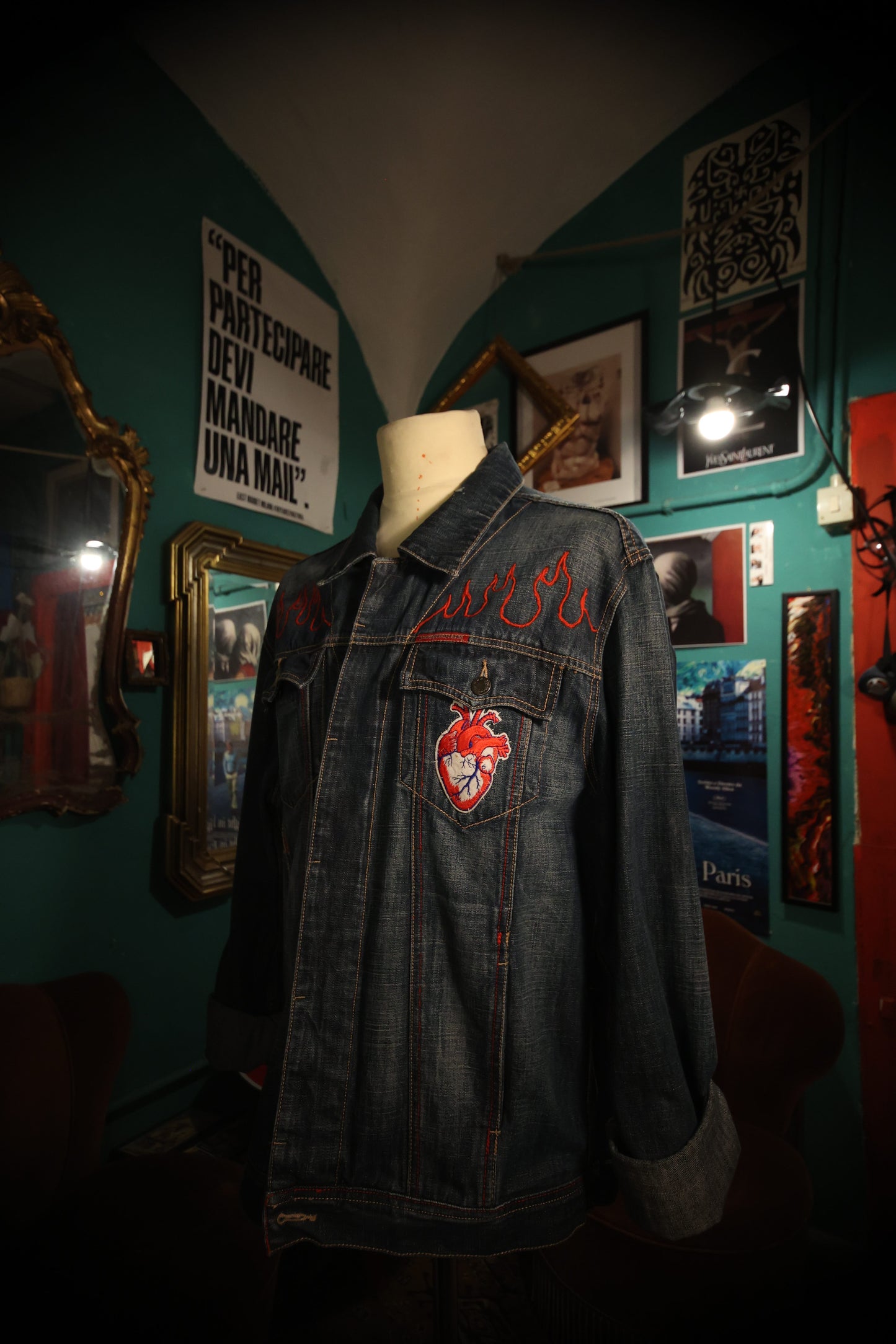 Giacca Jeans Ricamata "Je ne Regrette rien!" - Avantgarde