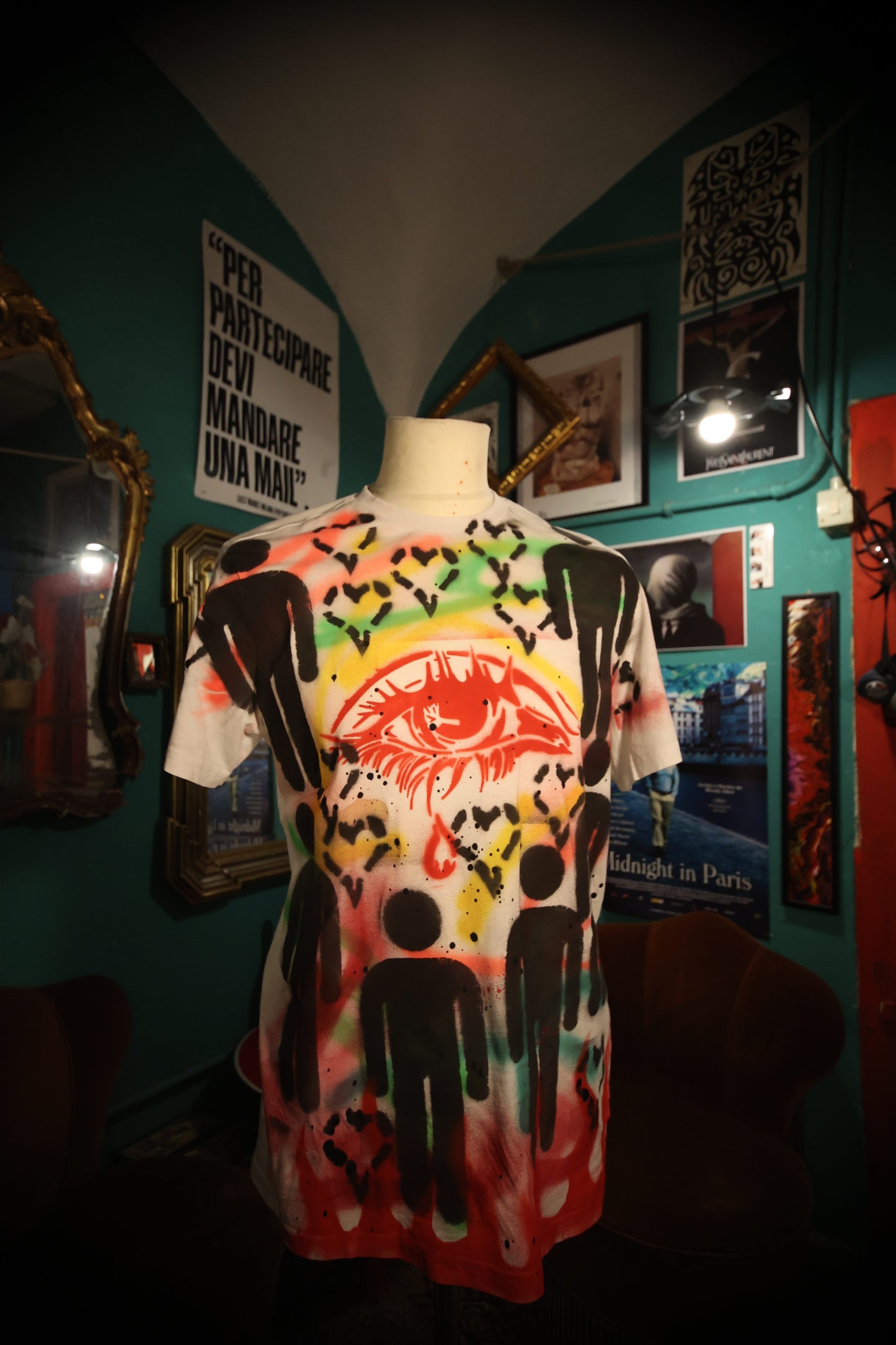 T-Shirt Handmade "Wall" - Avantgarde
