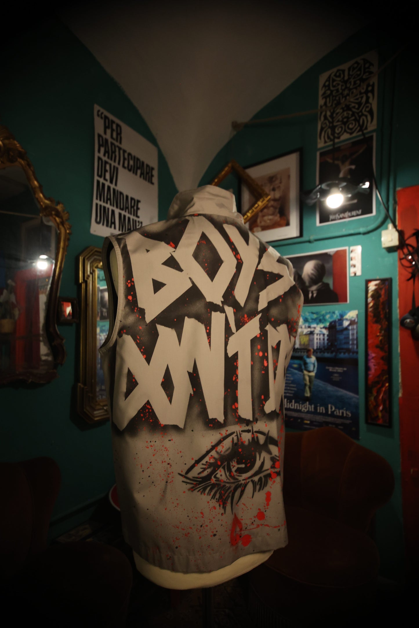 Smanicato da Caccia "Boys Don't Cry" - Avantgarde