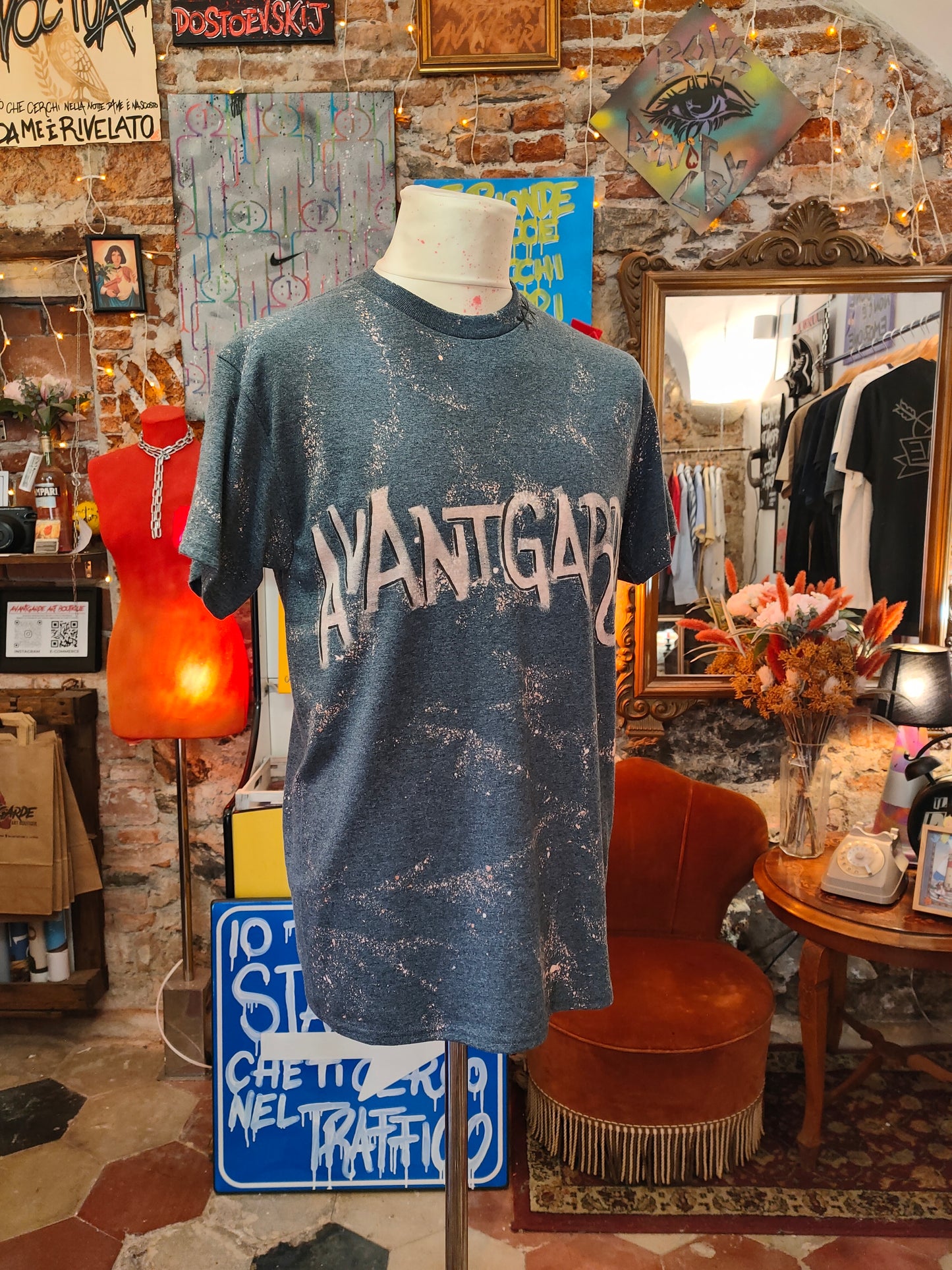 T-Shirt Handmade "Bleach Rain" - Avantgarde