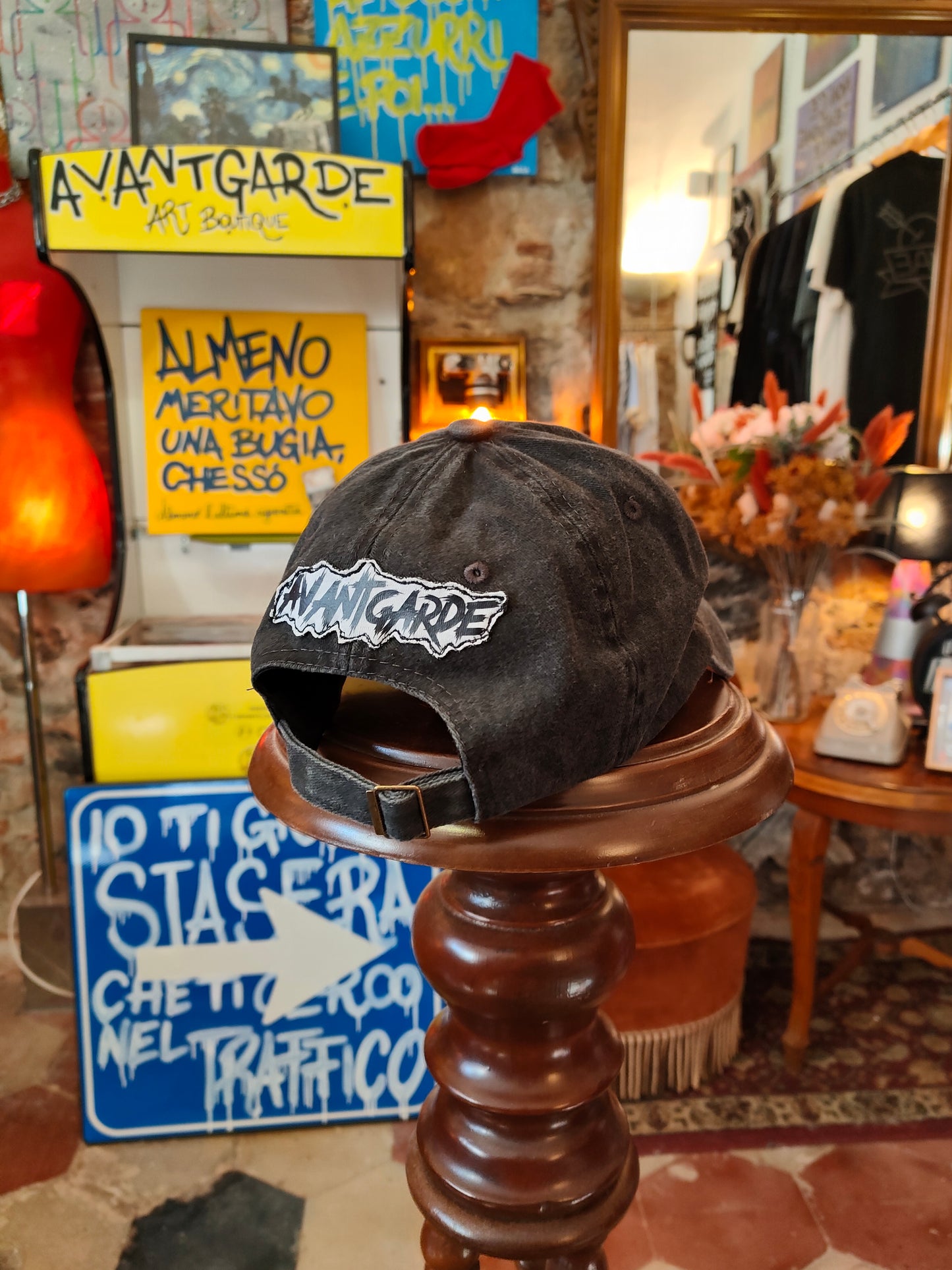 Cappello Ricamato "Tooth" - Avantgarde