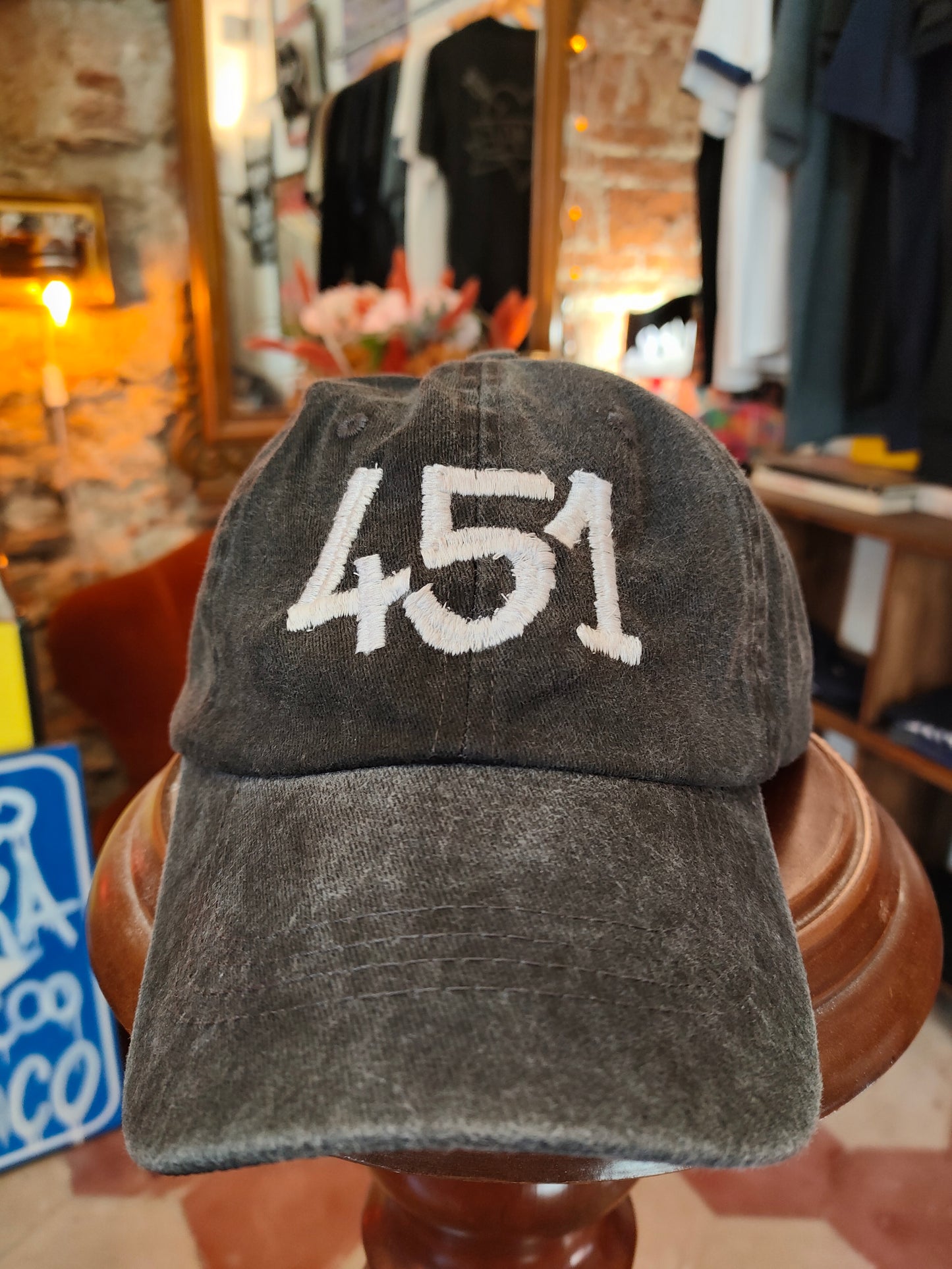 Cappello Ricamato "451" - Avantgarde