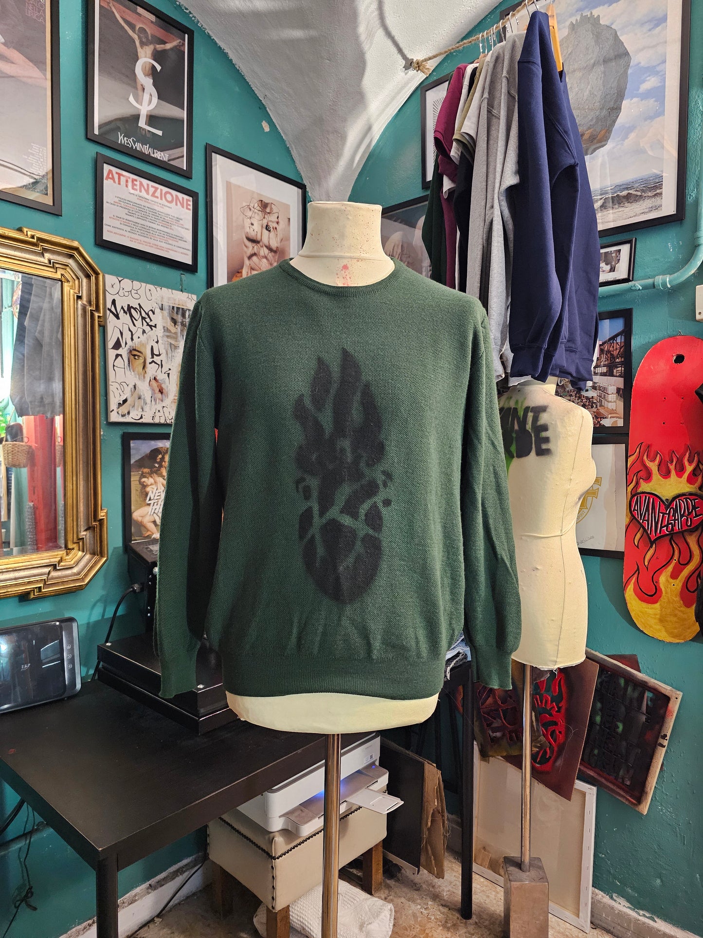 Sweater "Stancil3" - Avantgarde