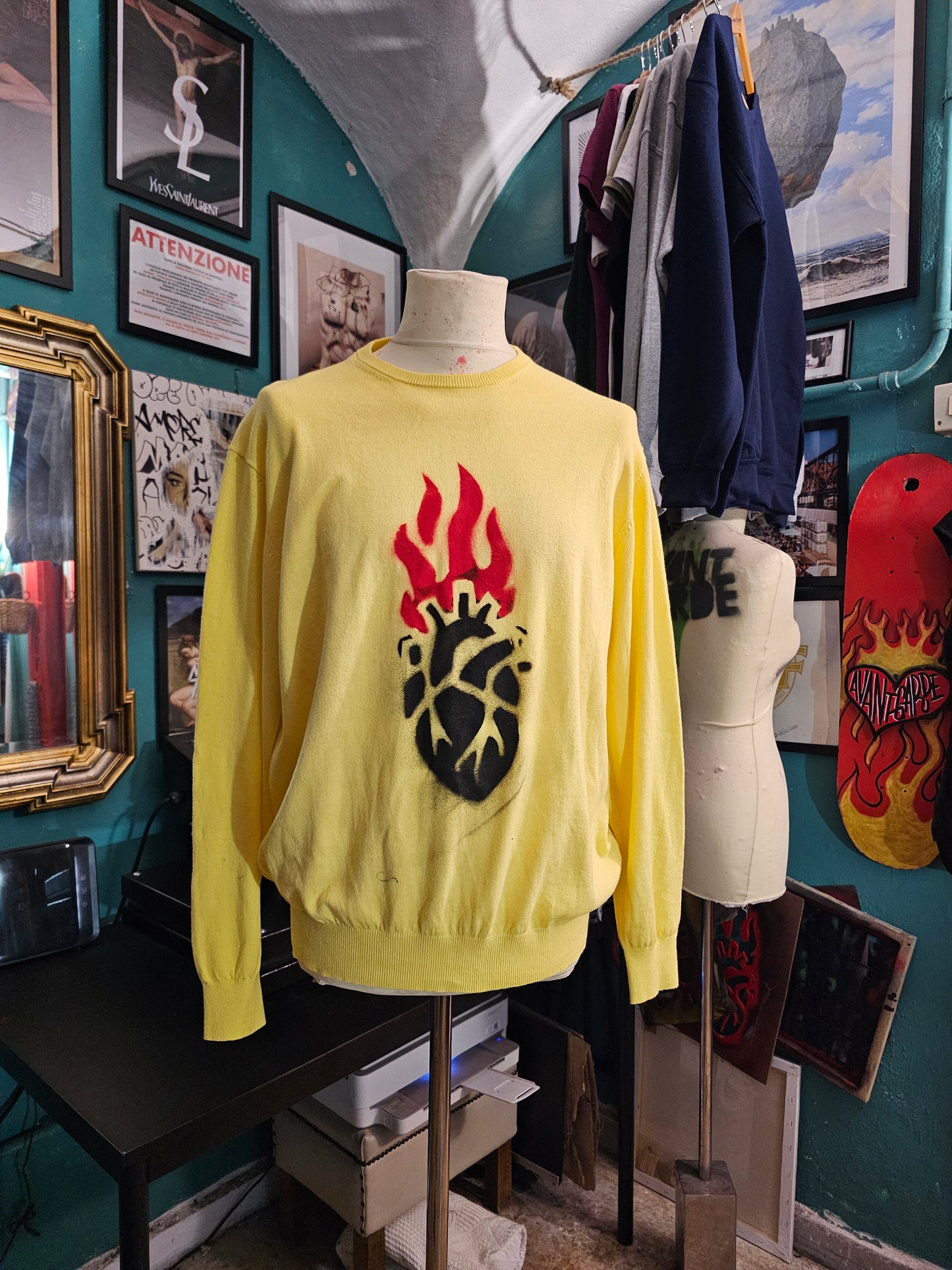 Sweater "Stancil1" - Avantgarde