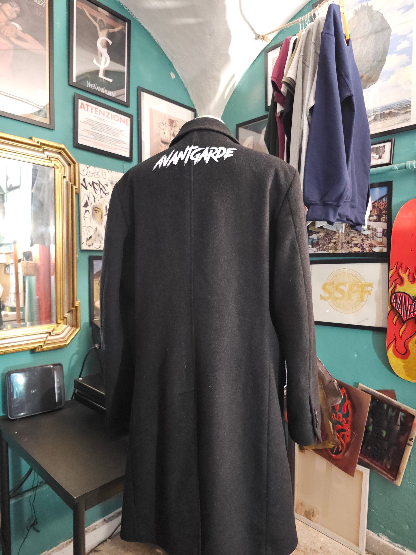 Winter Coat "Kiss Me Hard" - Avantgarde