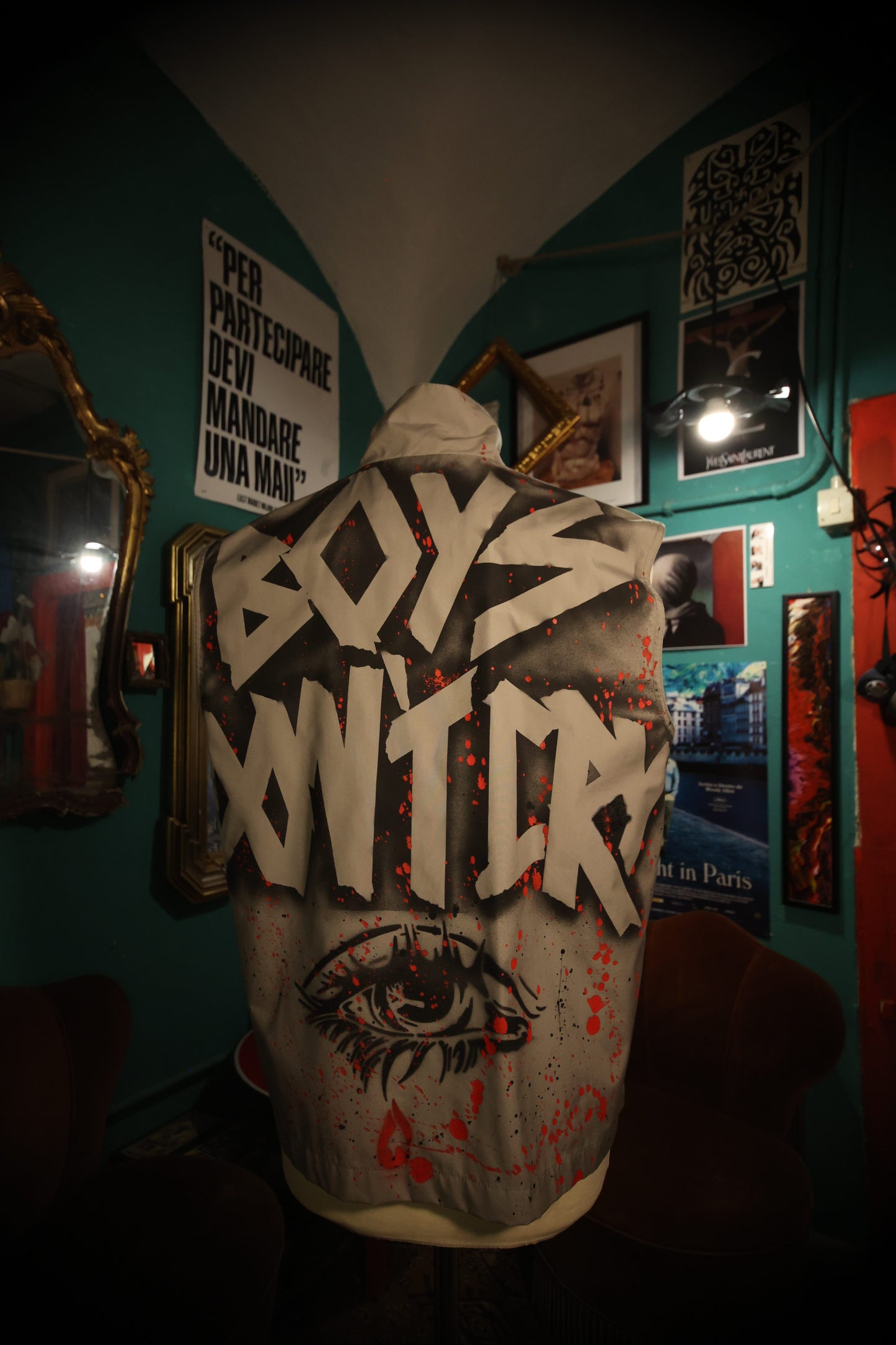 Smanicato da Caccia "Boys Don't Cry" - Avantgarde