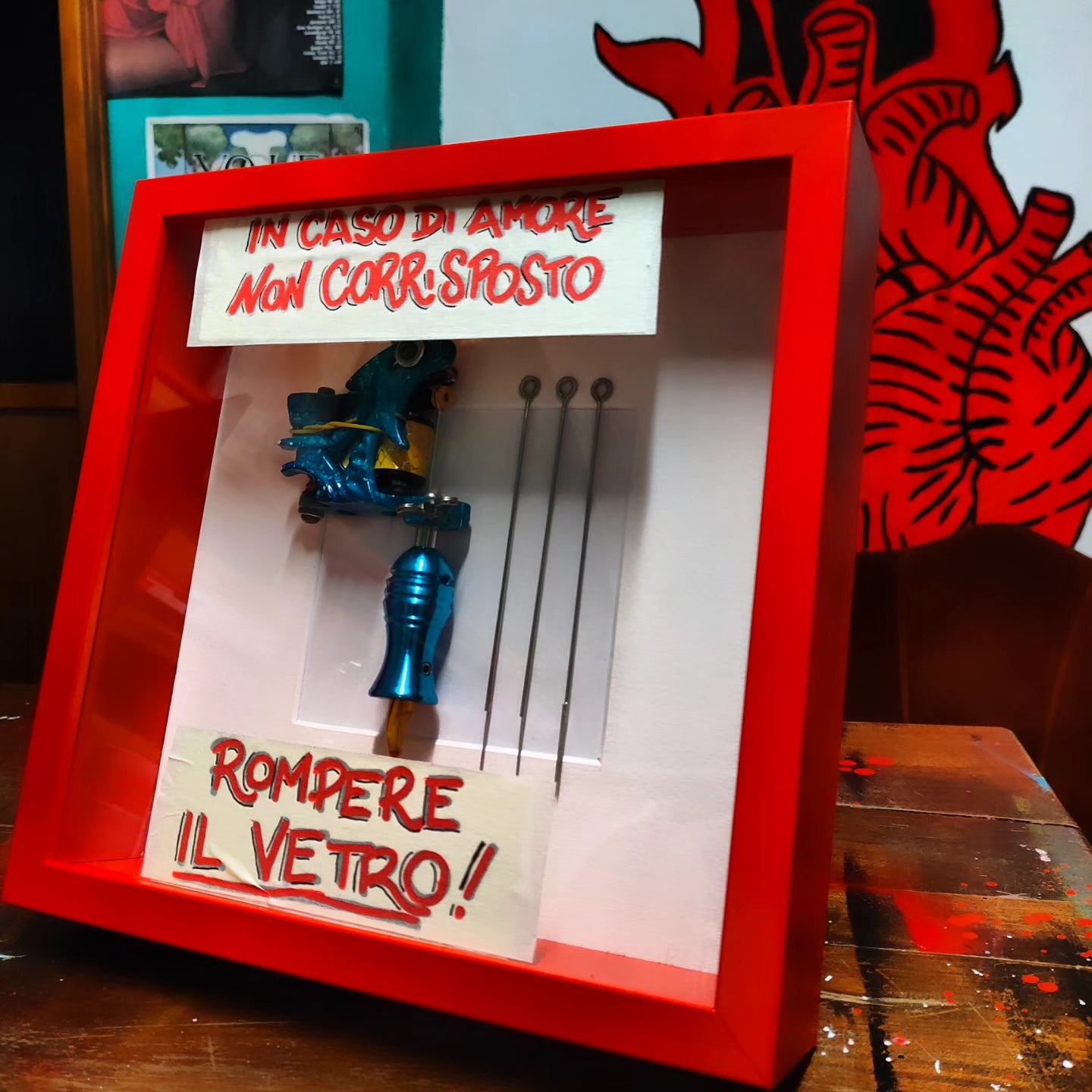 IN CASO DI AMORE NON CORRISPOSTO ROMPERE IL VETRO