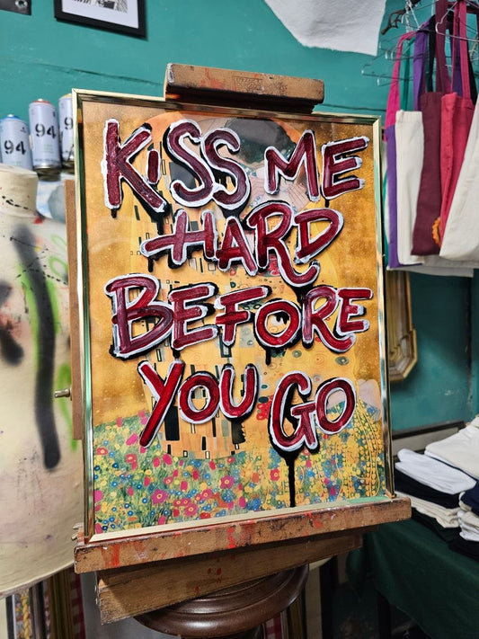 KISS ME HARD