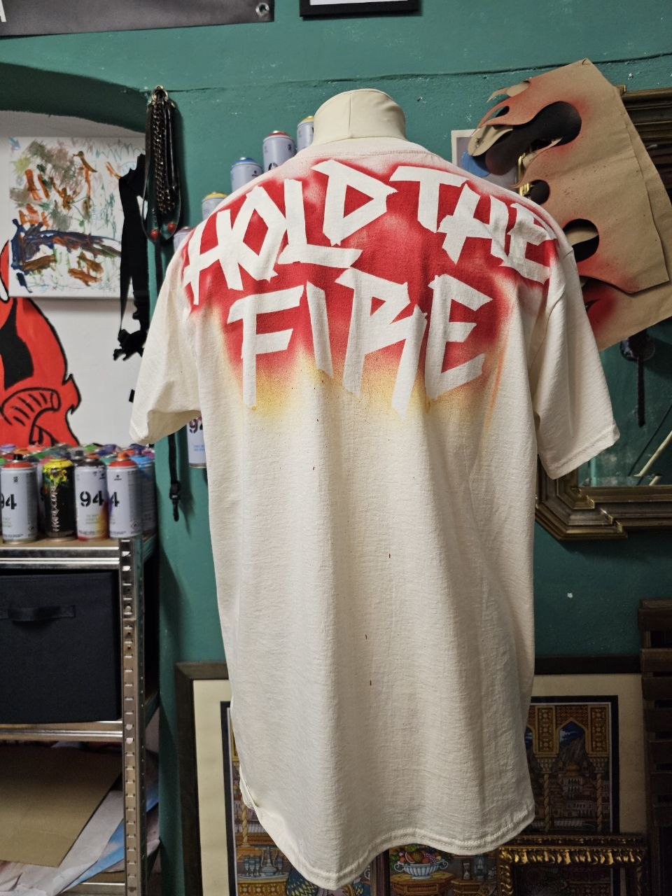 T-Shirt Handmade "Hold The Fire" - Avantgarde