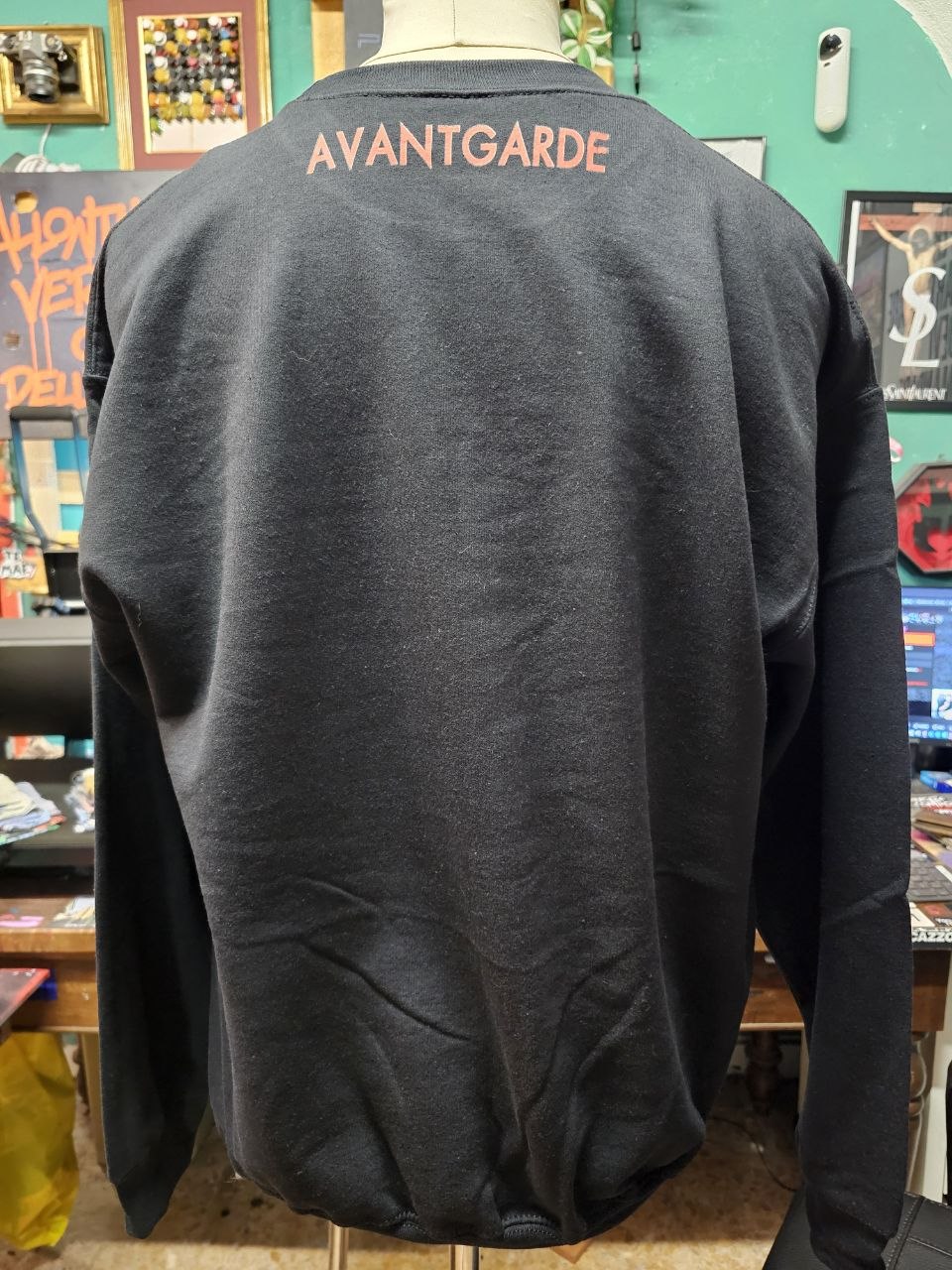 Felpa Handmade "DEFEND" - Avantgarde