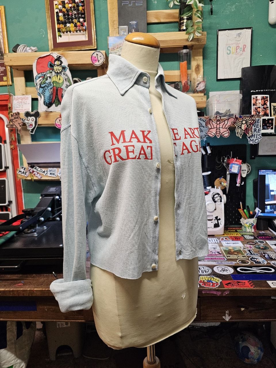 Camicia Crop "M.A.G.A." - Avantgarde