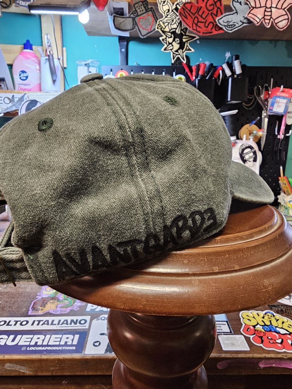 Cappello Handmade "Art is War" - Avantgarde