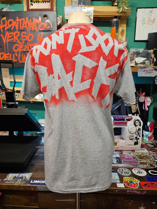 T-Shirt Handmade "Don't Look Back" - Avantgarde